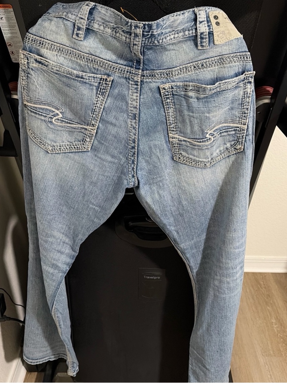 Silver Jeans Light Wash Relaxed Fit Men’s Jeans